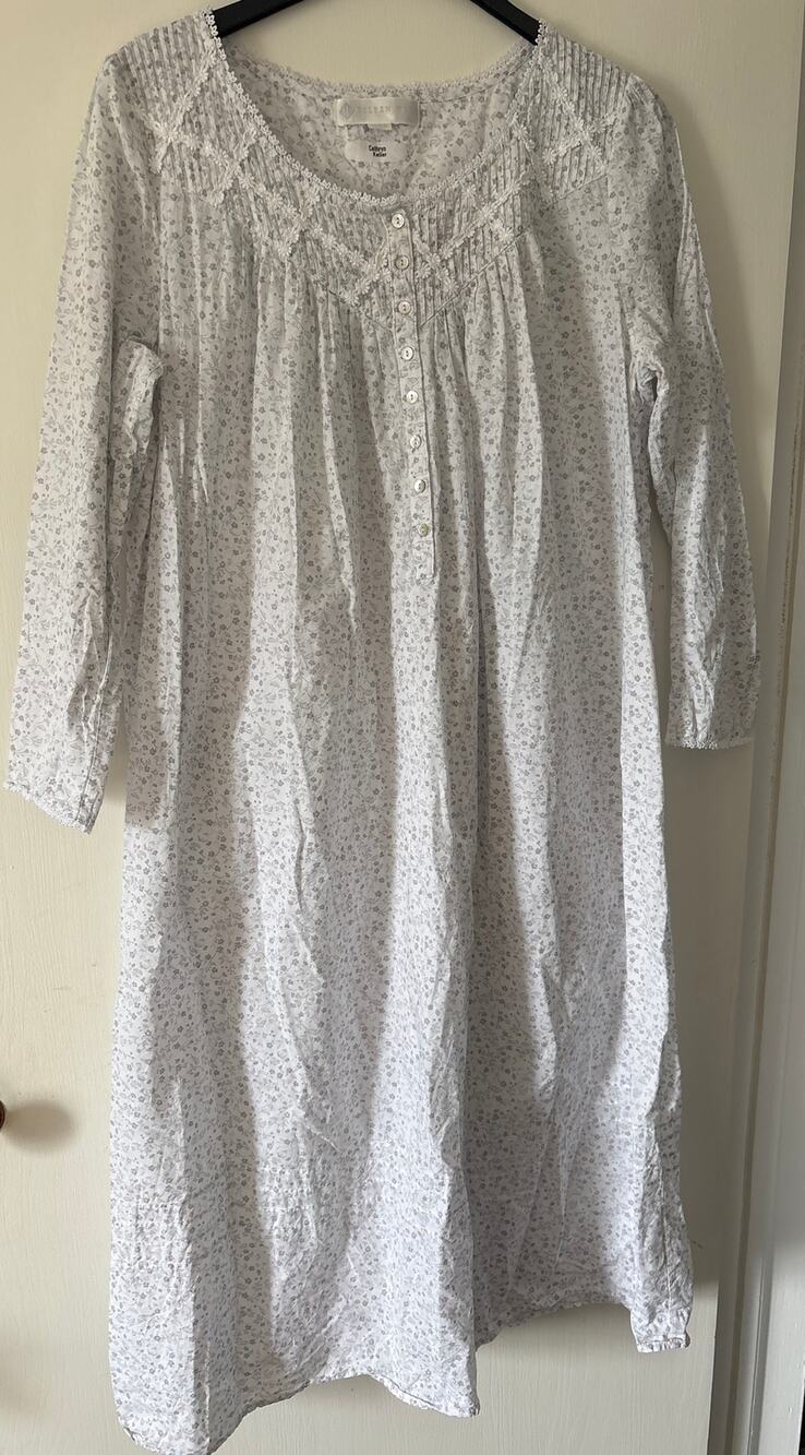 Eileen West Gray White Floral Nightgown Size Large 100% Cotton